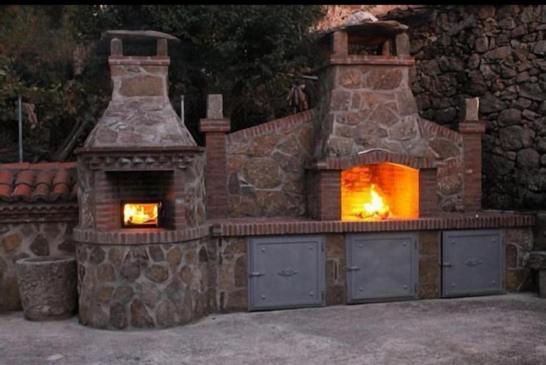 El Cauce Villa Navaluenga Exteriör bild