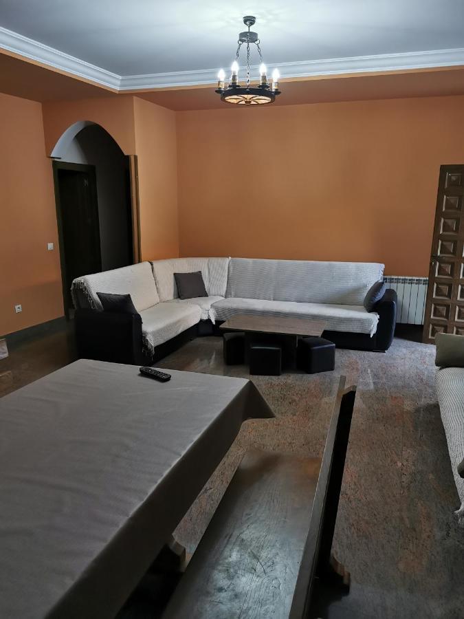 El Cauce Villa Navaluenga Exteriör bild